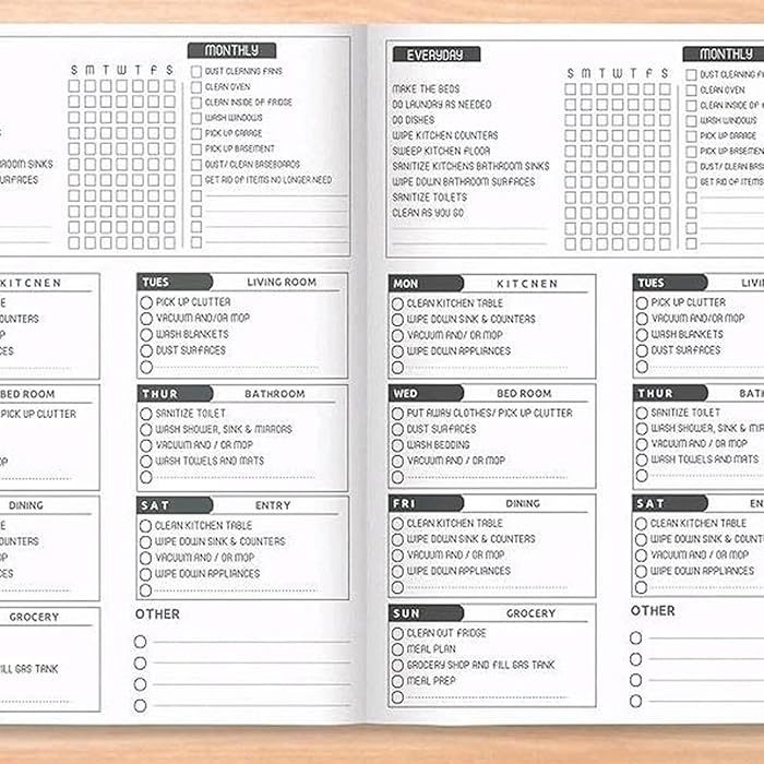 📝Daily Weekly and Monthly Cleaning Schedule📔